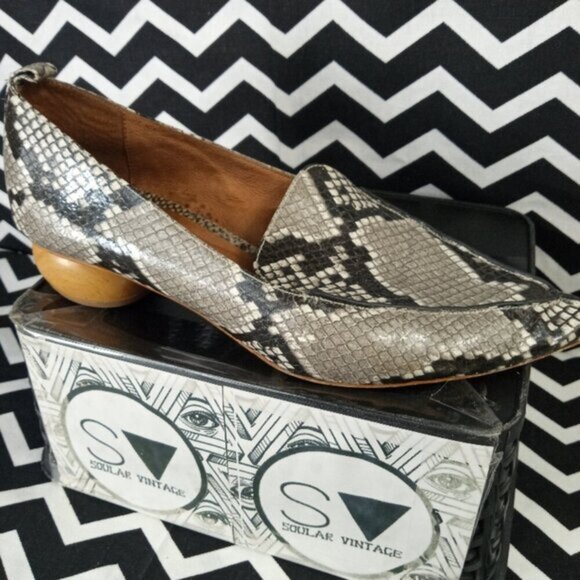 JEFFREY CAMPBELL viona faux snakeskin slide slip on loafer shoes sz 7.5 - Picture 2 of 7